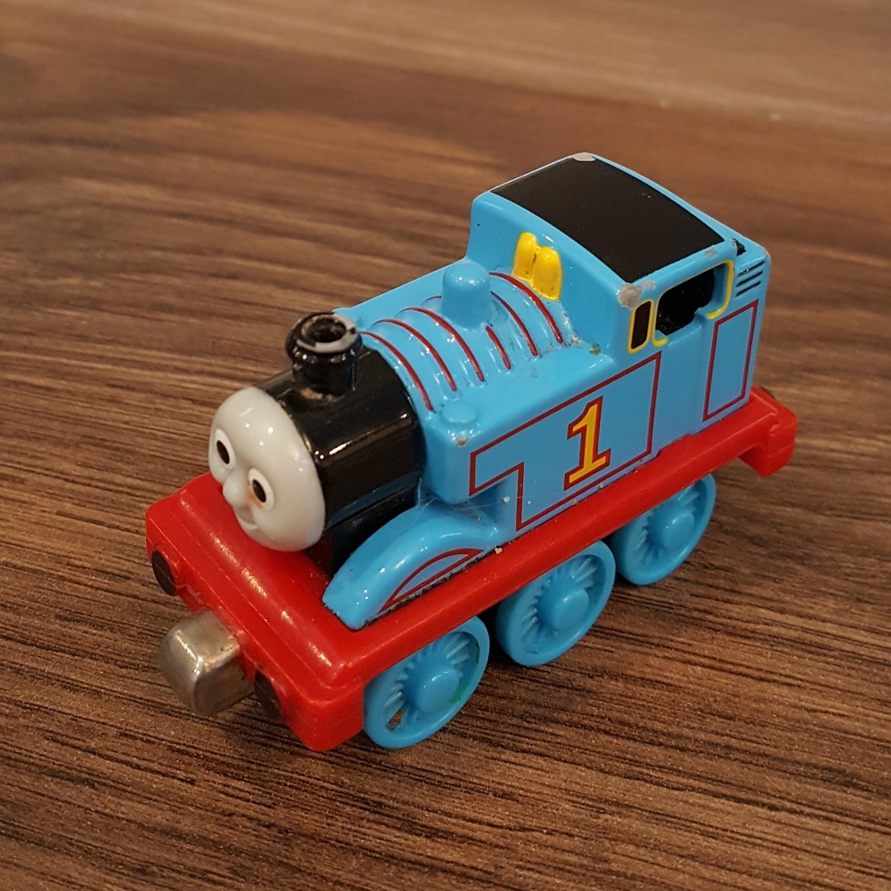 3/$12 Thomas and Friends diecast Thomas train car